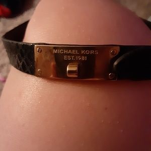 Michael Kors Bracelet/Choker